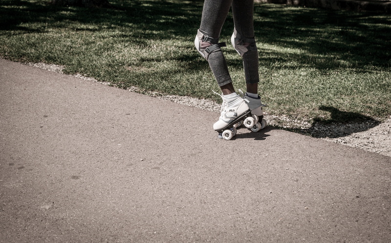 walking, human foot, grass, rollerskating, human body part, roller, 5K, nature, fun, shoe, woman, one person, lifestyle, girl, human limb, outdoor, lifestyles
