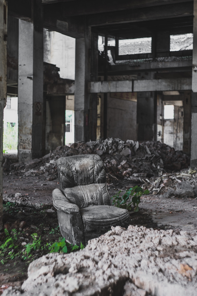 run-down, damaged, dirt, china, no people, the ruins, decline, old, built structure, silence, day, abandoned, building, architectural column, 5K, guangzhou shi