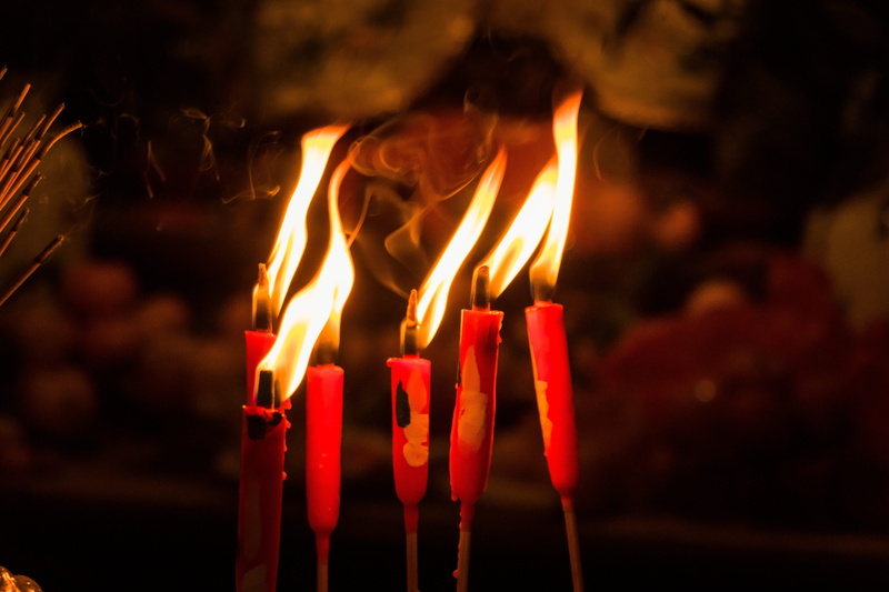 the flame, hong kong, belief, light, 5K, burn, the darkness, illuminated, candle, motion, travel, inflammatory, flame, dark, glowing, place of worship