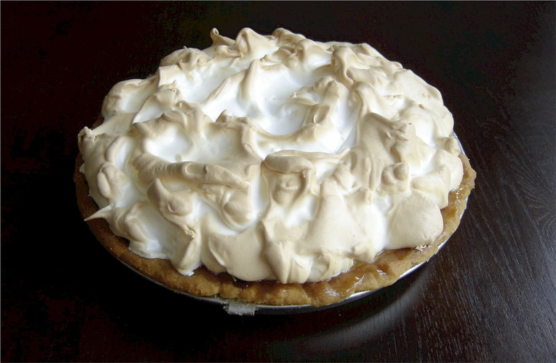 temptation, american, white crust, food, holiday, cake, indoors, directly above, food and drink, single object, celebrate, sweet food, key lime, florida