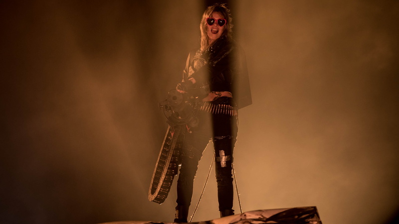 Samara Weaving, Guns Akimbo, 2K