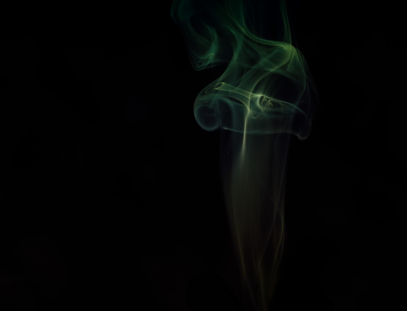 studio shot, close-up, environmental issues, swirl, copy space, smoke - physical structure, green color, abstract, 4K, indoors, shroud, pollution, clot