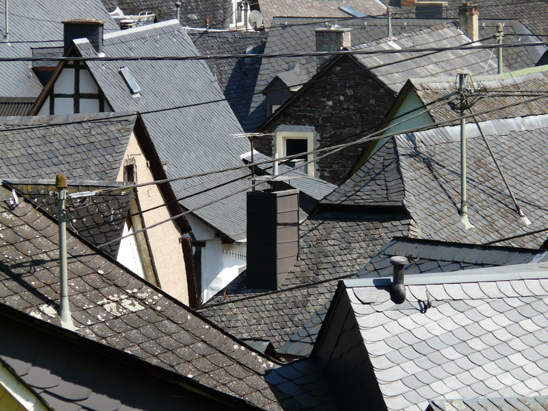 sachsen, house, roof tile, sunlight, shadow, community, Power Lines, day, germany, mosel, bremm, 2K, building, town, energy, window, village, low angle view