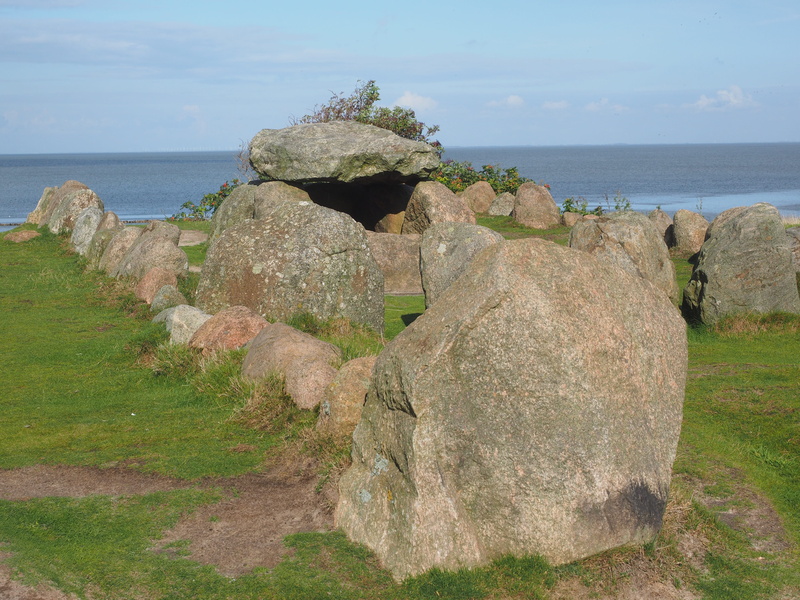 menhirs, sylt, beach, burial mound, nature, degree, no people, land, day, 4K, water, large stone grave, rock, rock - object, giant bed, horizon over water