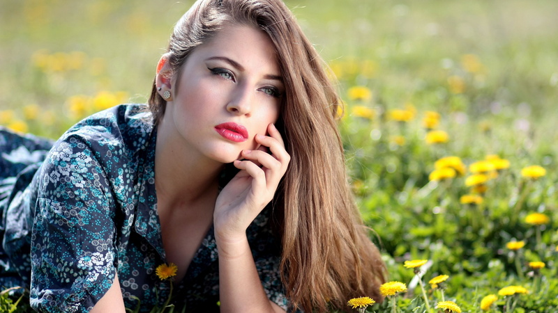 download  girl 3840x2160, outdoors, contemplation, hair, plant, beautiful woman, headshot, teenager, hand, brown hair, beauty, long hair, one person, beauty in nature