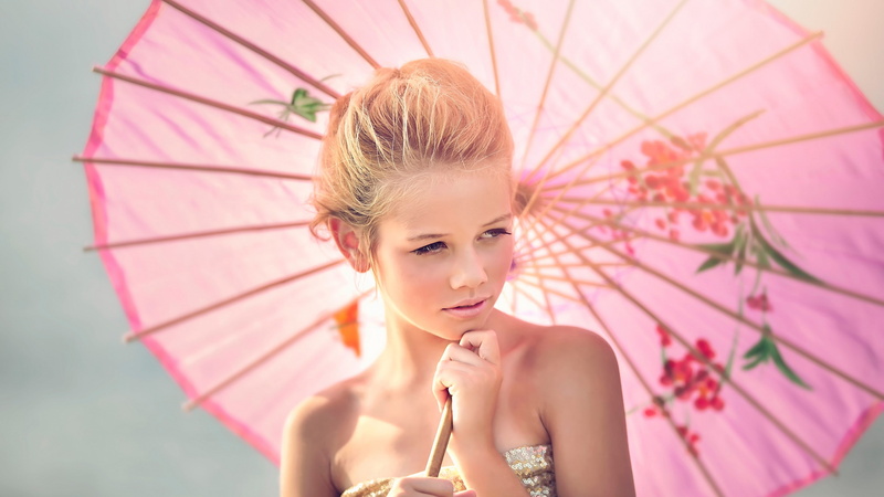 protection, outdoors, download  girl 3840x2160, hair, hairstyle, women, 4K, contemplation, front view, young adult, umbrella, portrait, beautiful woman