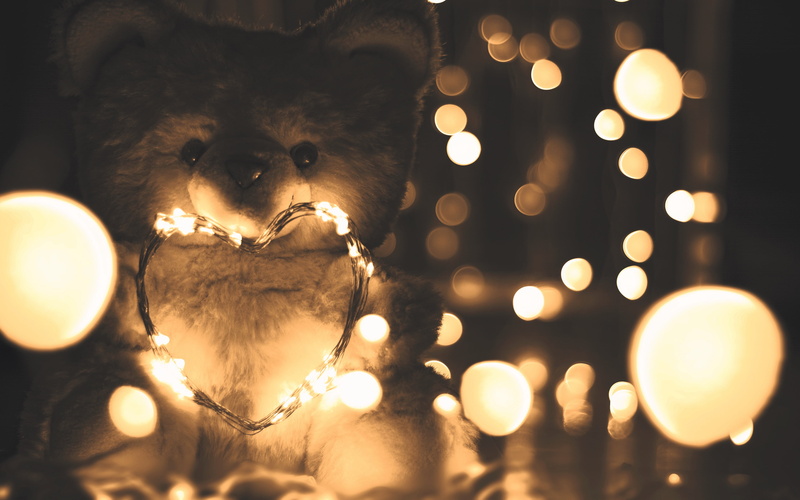 blur, love, garland, teddy bear, lights, 4K, mood, cute, romantic, moods, bokeh, 4k ultra hd background, heart
