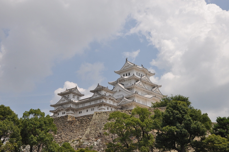 sky, low angle view, building exterior, travel destinations, himeji, day, plant, religion, 4K, history, castle, travel, outdoors, belief, japan, spirituality