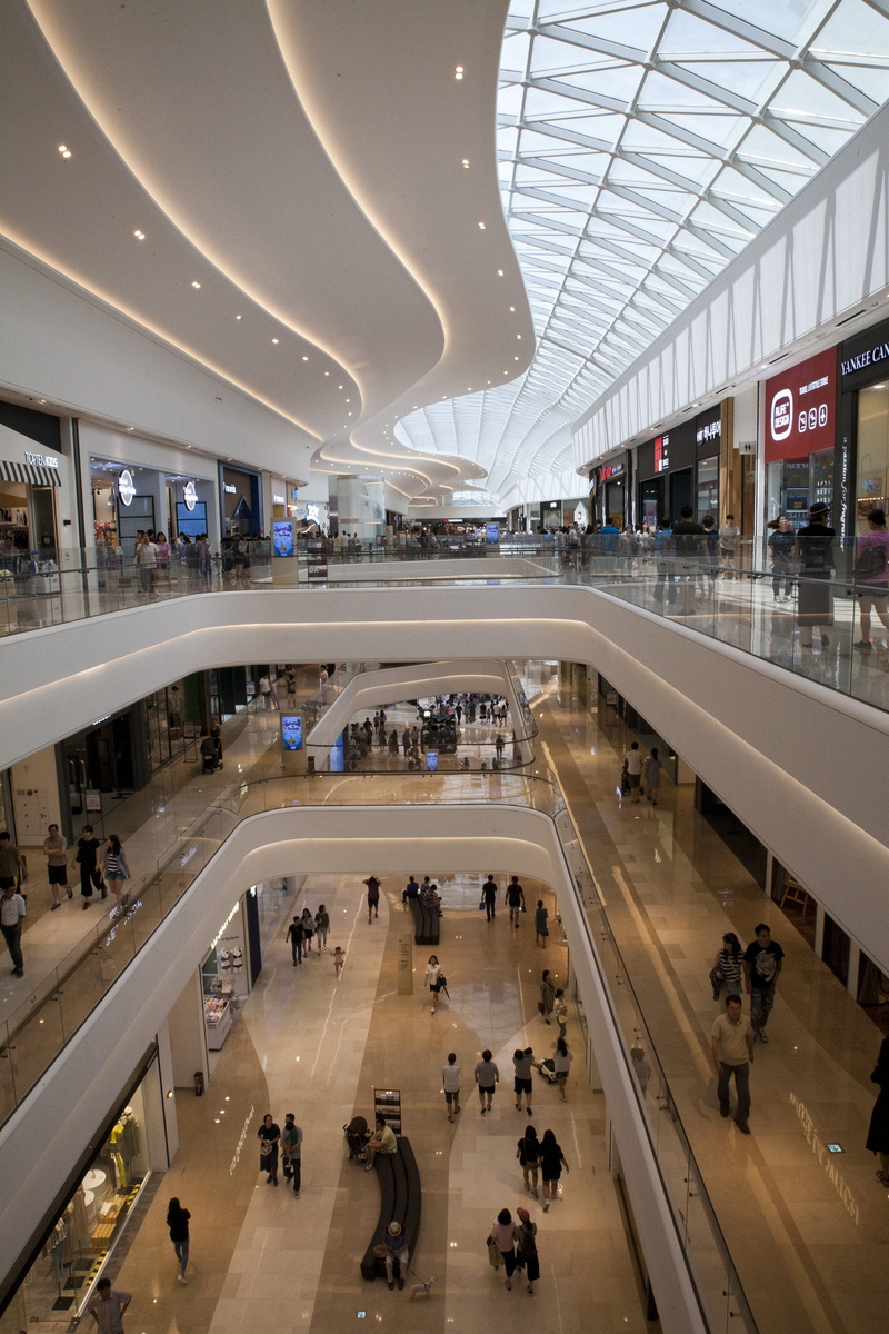 complex mall, architecture, airport, shopping, women, 4K, mall, korea, travel, group of people, crowd, indoors, real people, modern, adult, built structure