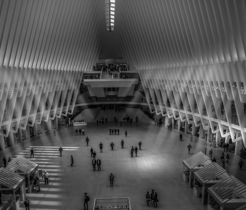 usa, illuminated, group of people, newyork, america, new york, manhattan, ceiling, building, large group of people, architecture, built structure, women
