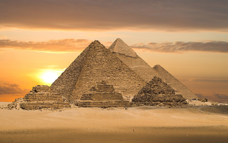 pyramids, deserts, desert, egypt, Clouds, art, nature, pyramid, 2K, great, giza, x, sunsets, hd, landscapes