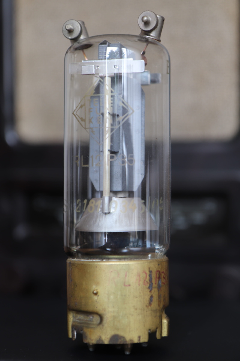 glass - material, still life, plugin, kitchen, component, strengthen, current, isolated, indoors, transparent, focus on foreground, no people, radio, water