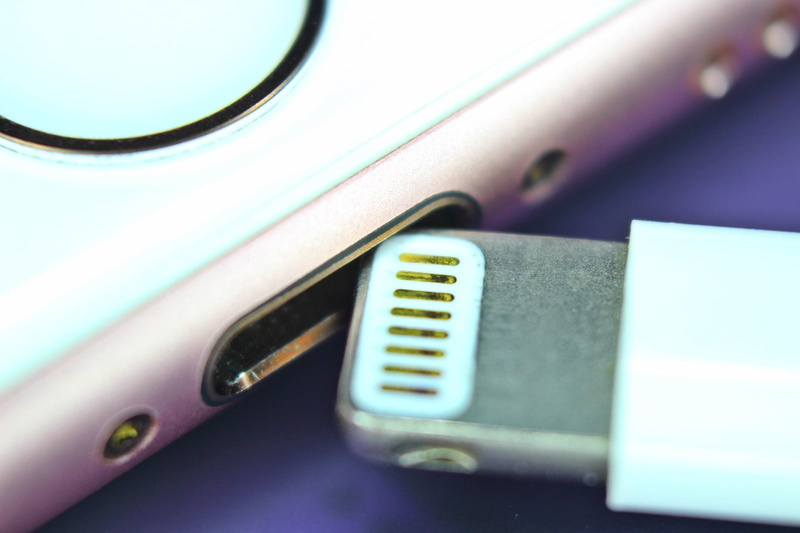 Power plug, iphone, cable, connector, 6s, power  plug, thunderbolt, lightning connector, macro, connection, data, plug in, internet, equipment, juice, lightning