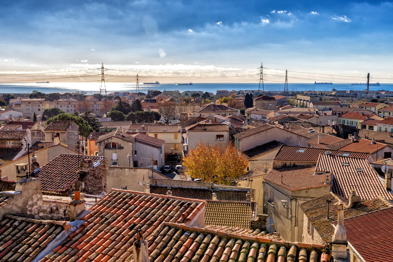 gable, nature, house, sky, homes, outlook, crowd, city, high angle view, built structure, south of france, roofs, aerial, roof tile, landscape, outdoors