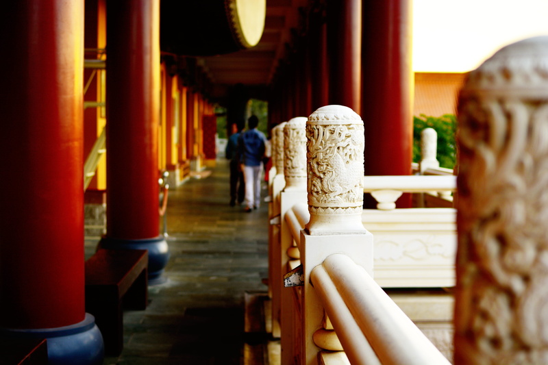 statue, religion, representation, belief, 5K, art and craft, ornate, building, spirituality, creativity, place of worship, architectural column, in a row