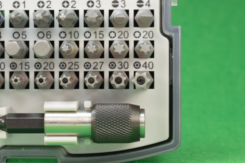 work, tool set, push button, tool, spare parts, business, bit, technology, machine part, text, number, telephone, bits, torx, screwdriver, green color