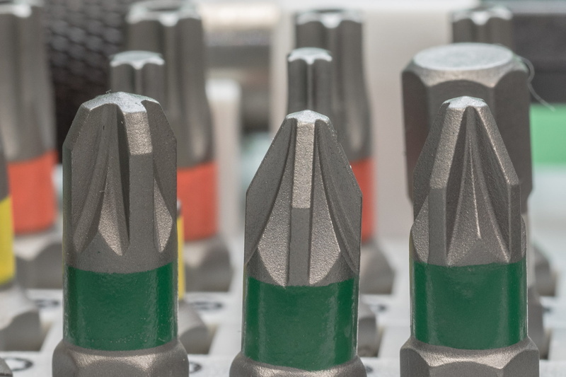 tool, akkuschrauber, craft, faceplate, business, metal, screw, focus on foreground, spare parts, retail, head, no people, works, work, screwdriver, variation