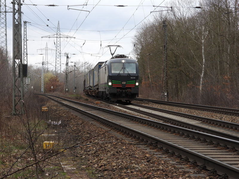 travel, power supply, outdoors, track, plant, freight train, rail transportation, public transportation, electric locomotive, vectron, land vehicle, electricity