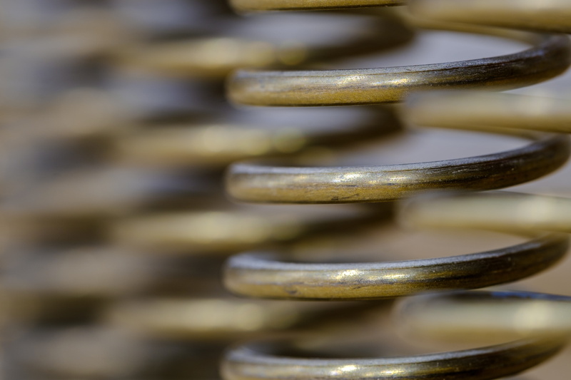indoors, elasticity, metal, iron, balance, 5K, the past, flexible, resistance, backgrounds, in a row, studio shot, selective focus, technology, toughness