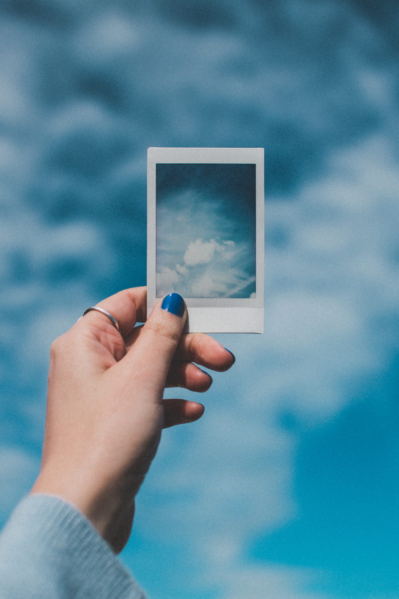 summer, human finger, focus on foreground, leisure activity, personal perspective, human hand, lifestyles, person, real people, outdoors, photo, polaroid