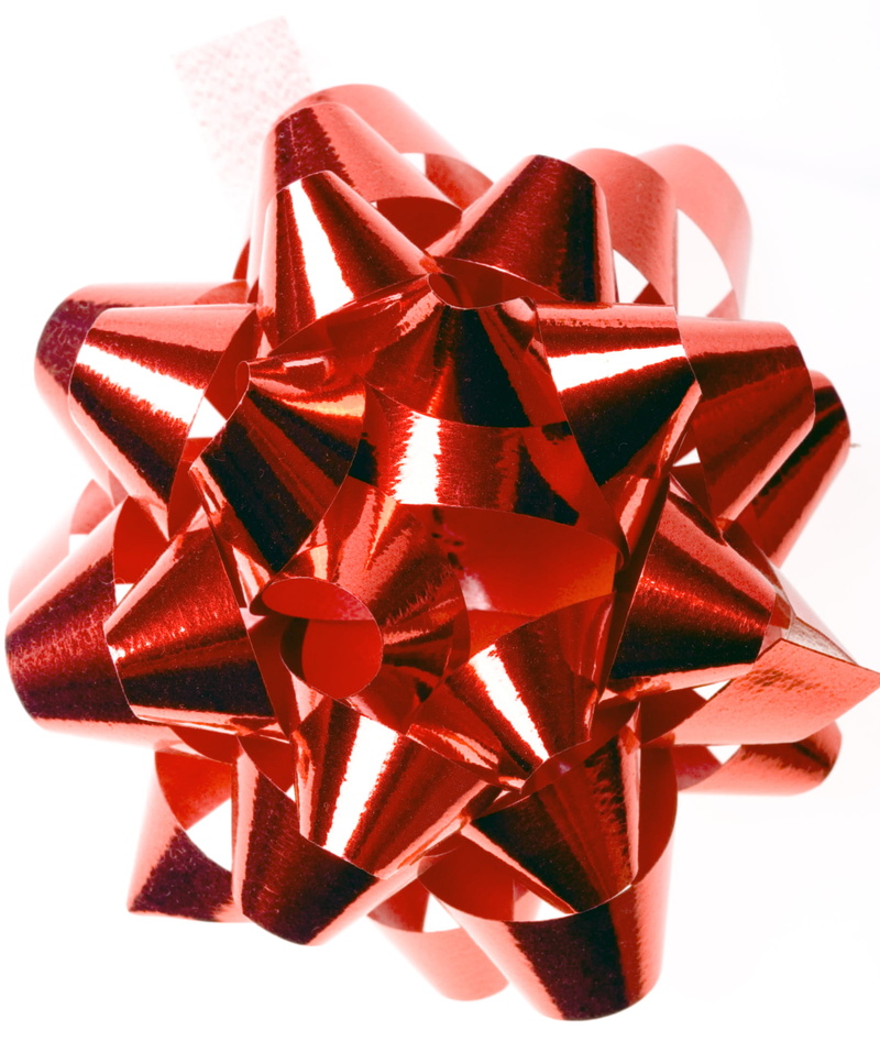 sweet food, season, studio shot, bow, abundance, tied, present, holiday, package, red, close-up, valentine, path, paper, white background, decoration, heap