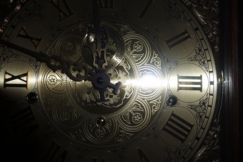 no people, ornate, pass, backgrounds, single object, design, minutes, weapon, circle, ceiling, directly below, military, antique, clock, shape, close-up