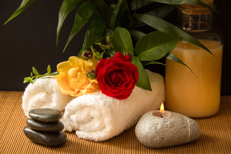 bouquet, spa, wellbeing, beauty in nature, nature, food, black, no people, glow, leaf, table, towels, rose, stones, candle, white, flower arrangement, bamboo