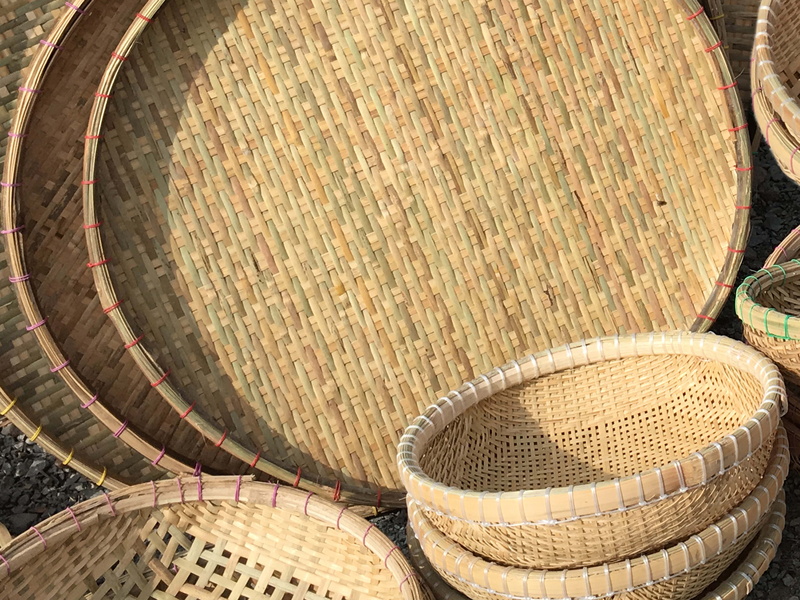 nice, market, wicker, group of objects, for sale, nature, straw hat, container, still life, develop, food and drink, natural, hat, round, kitchen, bamboo