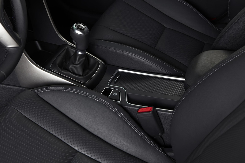 motor vehicle, mode of transportation, wealth, land vehicle, car, transportation, seat, leather, black color, empty, vehicle seat, close-up, seat belt