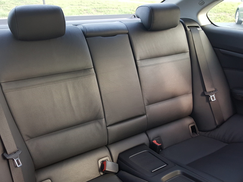 furniture, transport, luxury, auto, Automobile, outdoors, close-up, sitting, mode of transportation, vehicle seat, Seat, leather, Car, car interior, interior