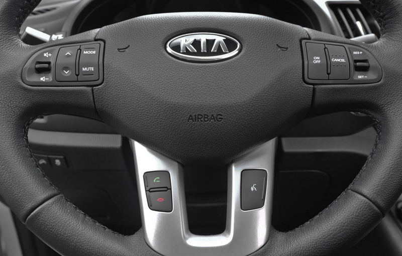 sportage, close-up, technology, vehicle interior, control, kia, land vehicle, suv, dashboard, equipment, indoors, motor vehicle, leather, push button, gearshift