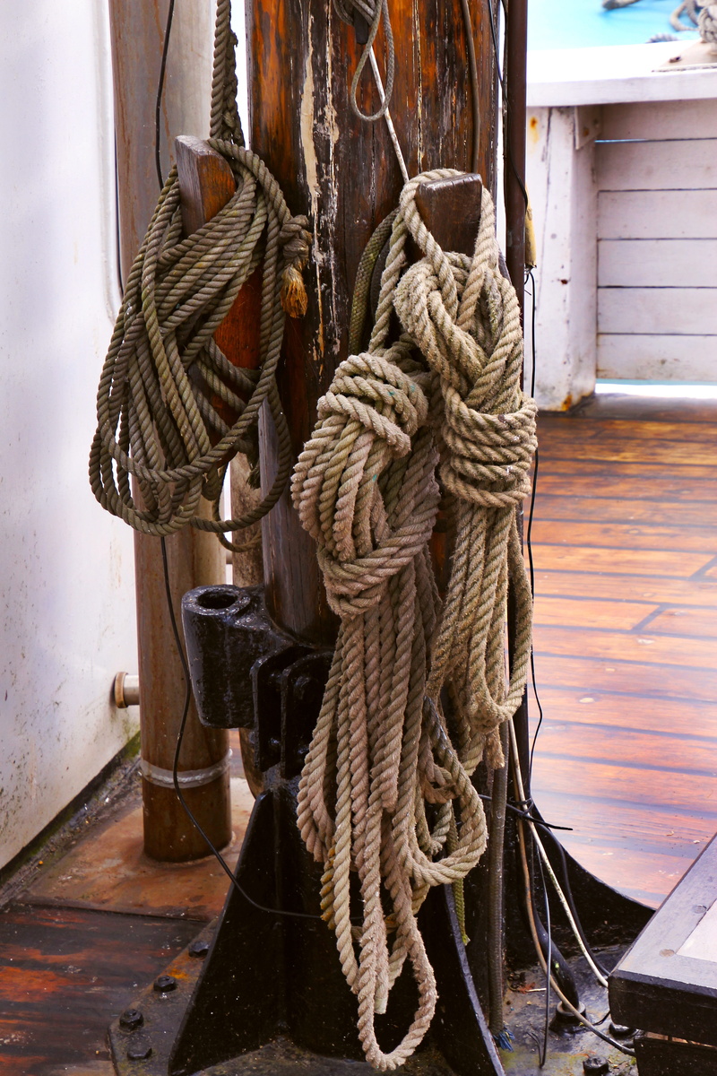 bollard, transportation, twine, equipment, tie, ship, post, nautical, decoration, connection, navy, rusty, line, tangled, mode of transportation, boat