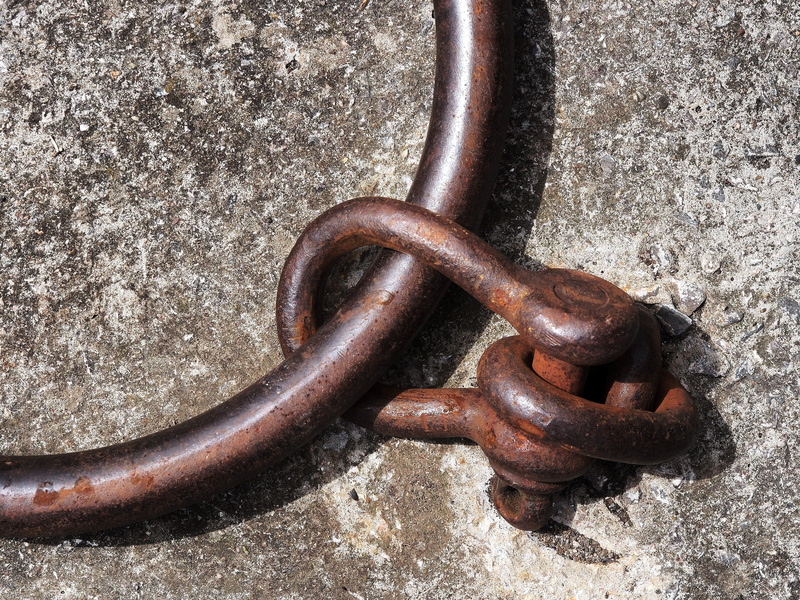 secure, link, deterioration, marine, ring, metal, quadrant, old, nautical, rusty, 4K, security, shackle, close-up, attachment, dirty, no people, pier