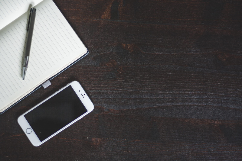 wireless technology, portable information device, no people, digital tablet, iphone, close-up, directly above, beside, indoors, table, pen, blank, apple