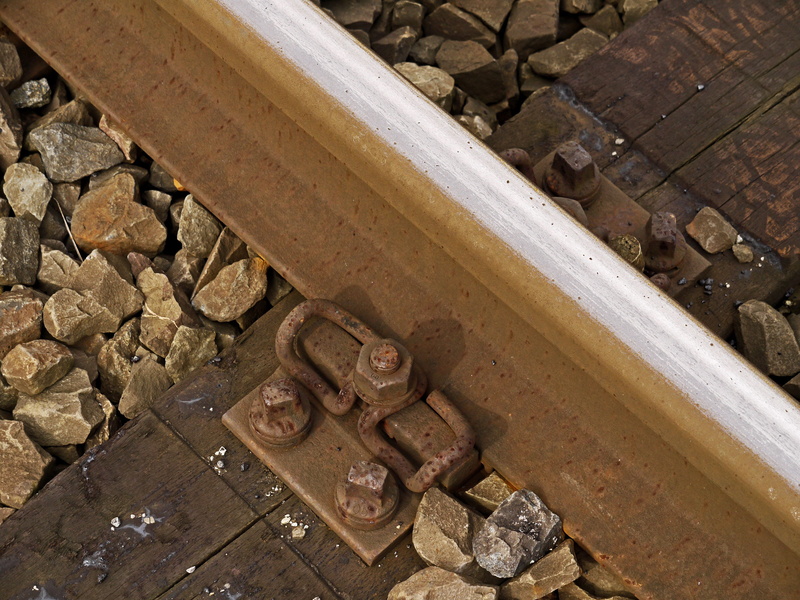 rail track, day, spring ring, track bracket, history, rail transportation, wood - material, rusty, main line, permanent way, no people, large group of objects
