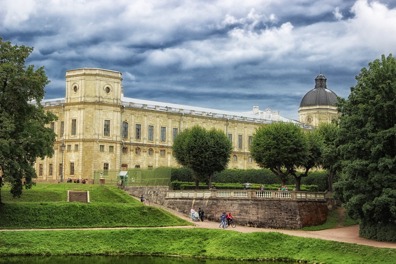 real people, Gatchina Palace, plant, building, Russia, summer, hdr, gatchina, travel, day, green color, outdoors, spring, clouds, sky, built structure