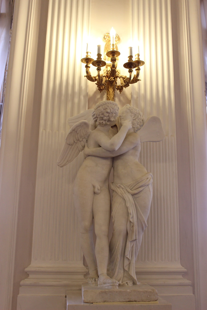 sculpture, curtain, palace, no people, illuminated, statue, architectural column, built structure, art and craft, kiss, belief, russia, architecture, angel