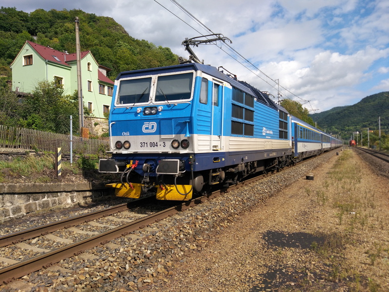 no people, freight transportation, plant, public transportation, rail transportation, cloud - sky, track, travel, sky, 4K, train, czech railways, porta bohemica