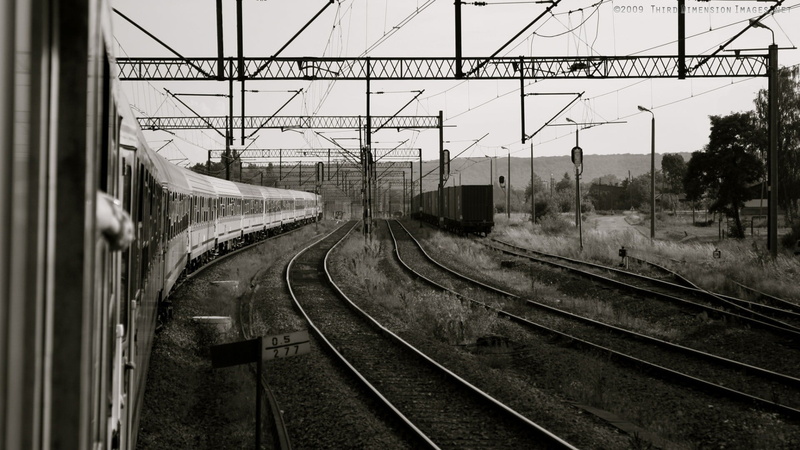 built structure, rail transportation, architecture, direction, the way forward, outdoors, power supply, track, mode of transportation, 1080P, tracks, nature