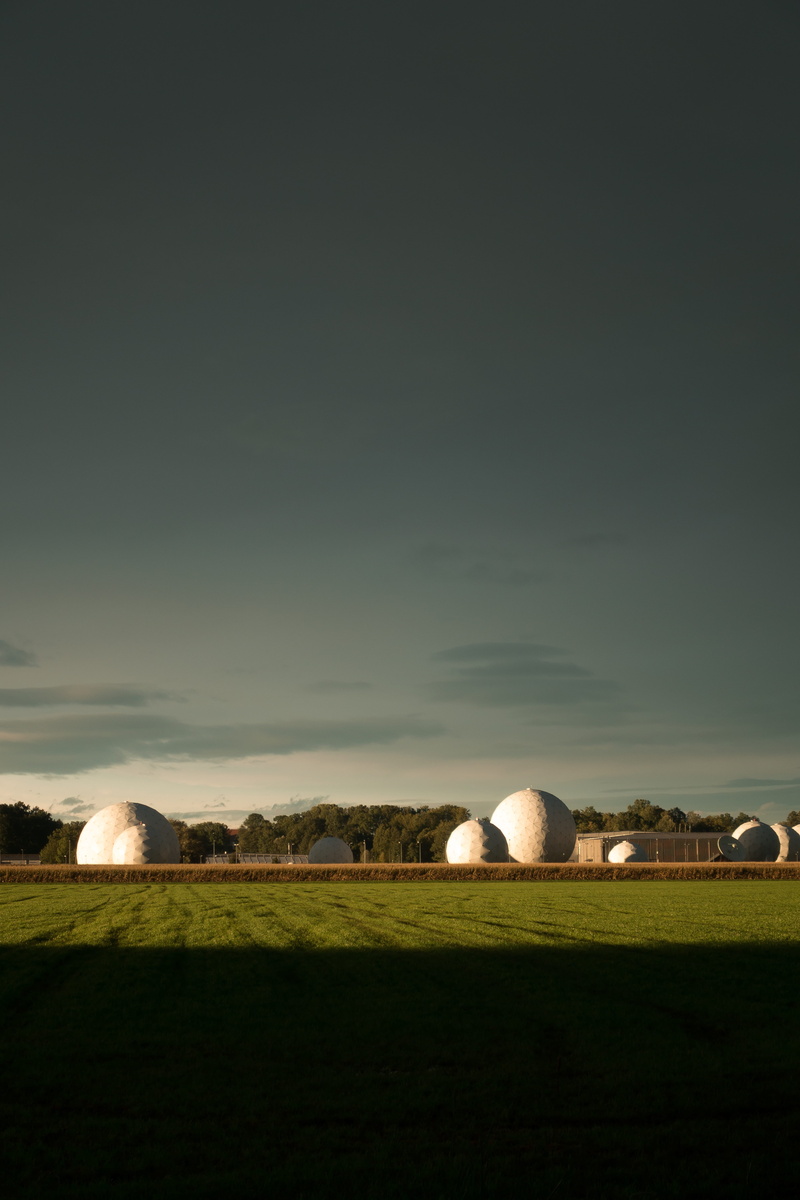 no people, copy space, squall line, wireless technology, land, to listen, nature, federal news service, technology, bnd, structure, received on, about