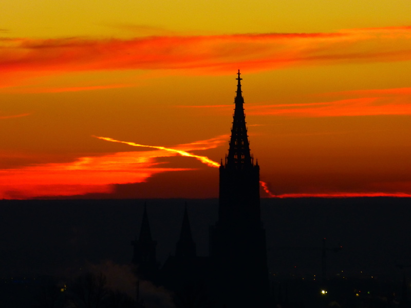 color, place of worship, ulm, outdoors, sky, orange color, dramatic sky, morning, ulm cathedral, building exterior, yellow, built structure, mood, belief