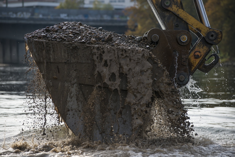 outdoors, deterioration, day, architecture, ulm, metal, close-up, motion, dredge, excavators, wet, danube, 5K, winter, old, no people, water, focus on foreground