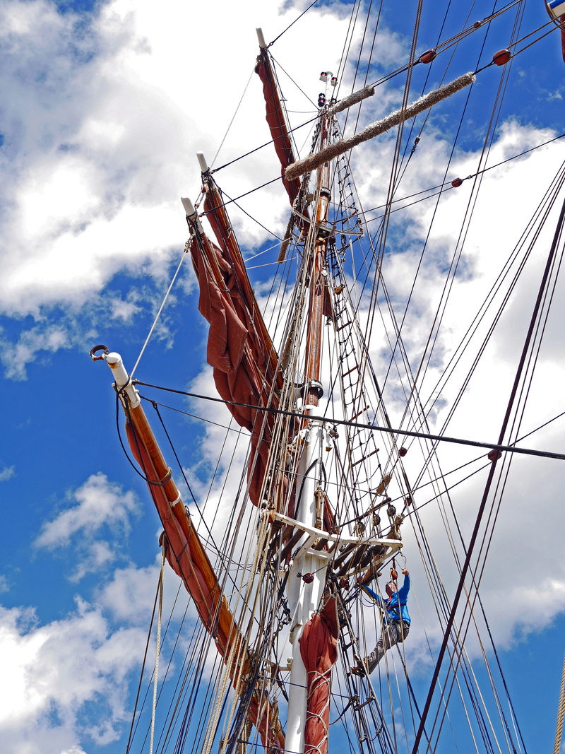 braced, mode of transportation, voltage, nautical vessel, sailing, travel, rigging, main mast, outdoors, sail, ship, ropes, water, rope, transportation