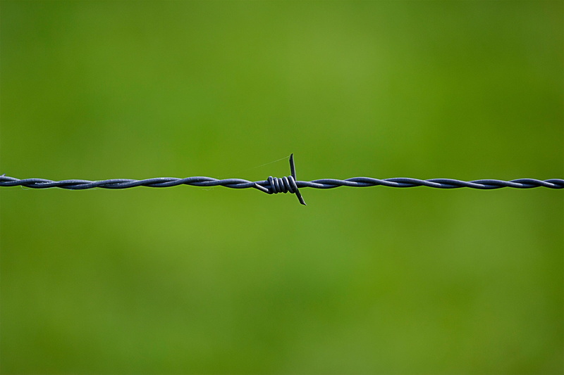 sign, close-up, green color, demarcation, boundary, communication, alloy, focus on foreground, fence, safety, warning sign, barrier, sharp, metal, close