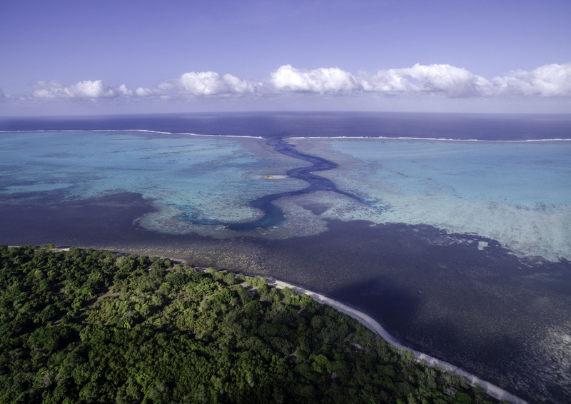 sea, landscape, horizon over water, route de déva, land, beauty in nature, coral, new caledonia, horizon, aerial view, nature, bourail, environment, drone view