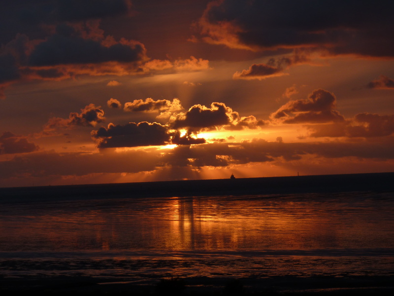 romance, scenics - nature, tranquility, natural landscape, reflection, sand, evening sun, cloud - sky, sea, no people, golden, color, horizon over water