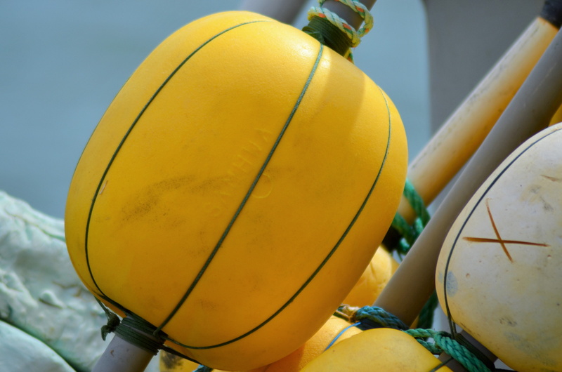trawler, close-up, fishing net, colors, fisherman boat, outdoors, day, boat, France, hat, maritime, Fishing Nets, yellow, sport, 4K, rope, sports equipment