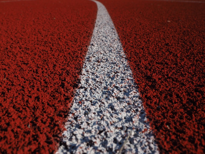 close, athletics, career, curve, outdoors, sport, nature, line, textured, racecourse, dividing line, sign, tartan, track and field, leisure, street, red