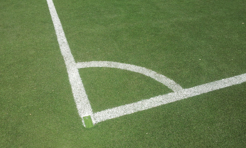 football field, playing field, competitive sport, football match, eckpunkt, backgrounds, artificial turf, no people, grass, single line, yard line - sport