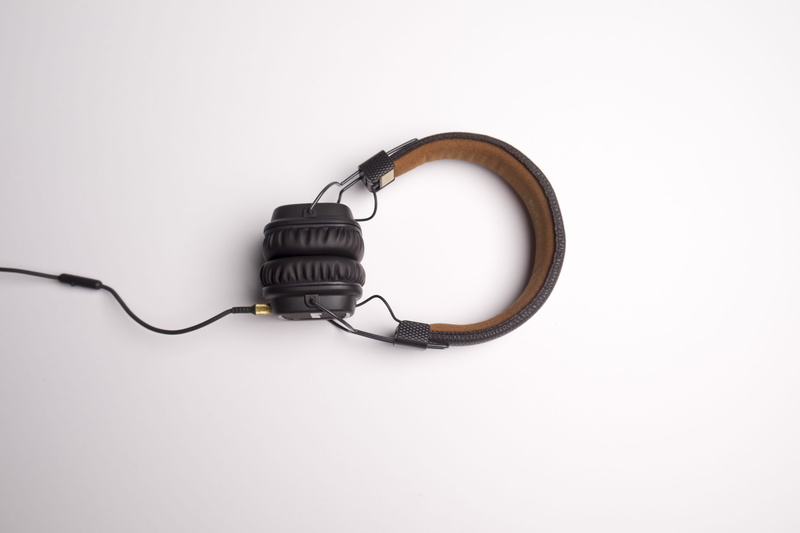 network connection plug, listening music, power supply, day, cut out, headphones, music speaker, indoors, no people, electrical component, technology, computer cable
